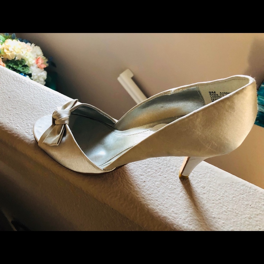 New KC gray satin evening shoes